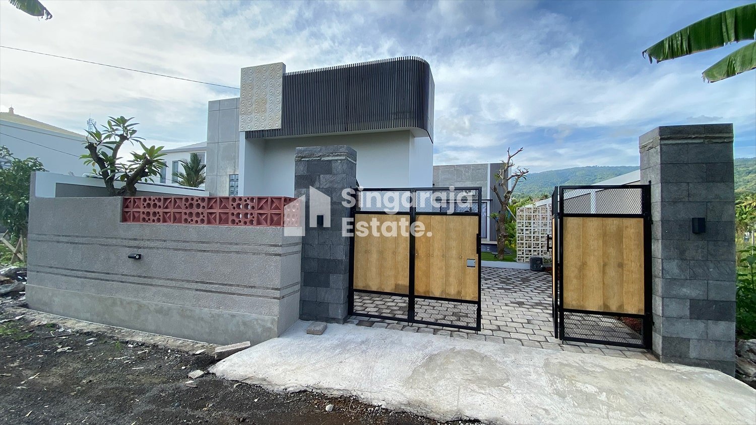 Dijual Villa Baru 3KT 2KM di Lovina